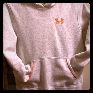 Super cozy under armor sweatshirt